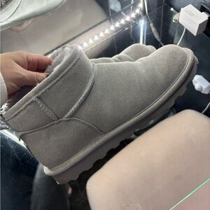 Women’s bear paw boots